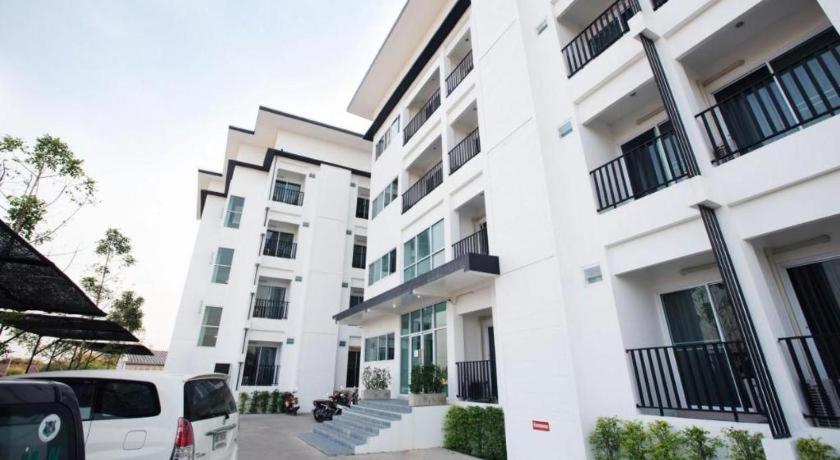 B2 Korat Boutique And Budget Hotel Nakhon Ratchasima Exterior photo